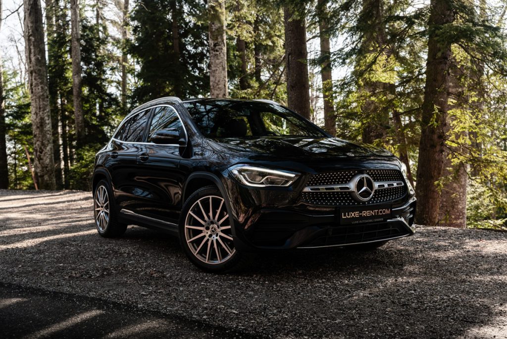 Mercedes-Benz GLA 200d AMG line