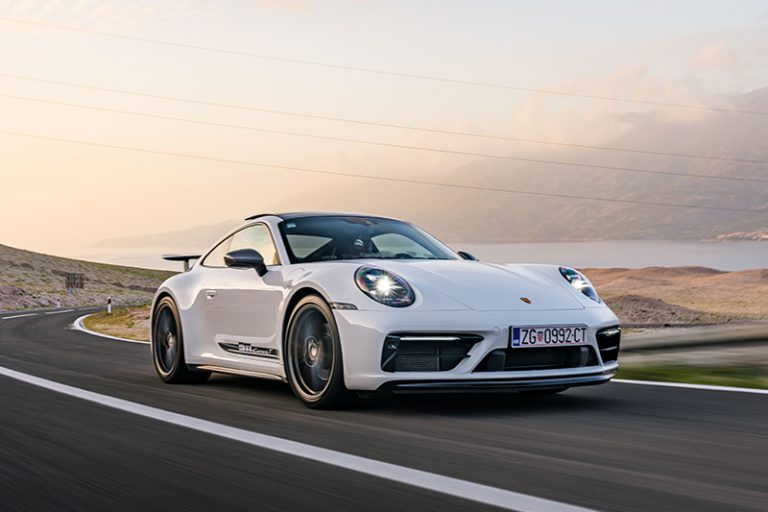Porsche 911 Carrera T PDK 992